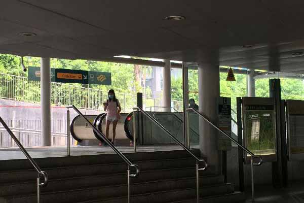 Buona Vista MRT Escalator from Circle-Line