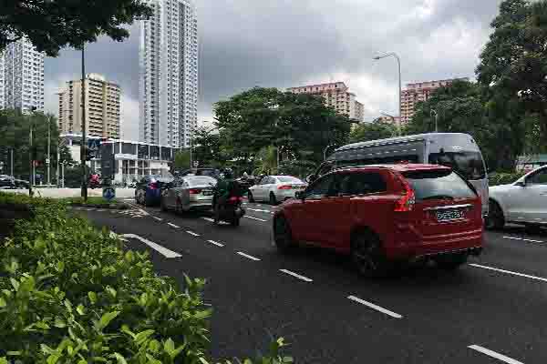 North Buona Vista Road leading to Junction