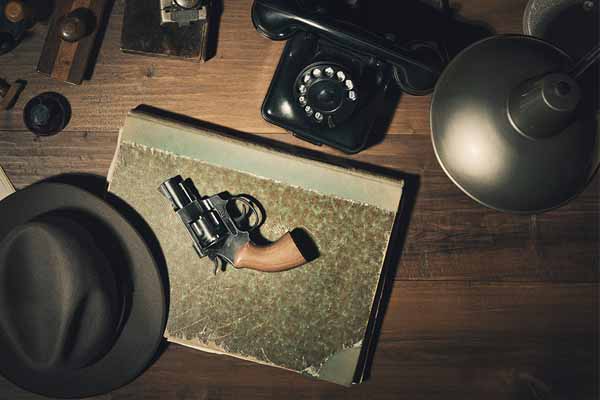 noir 1950s style detective desktop with revolver thumbnail